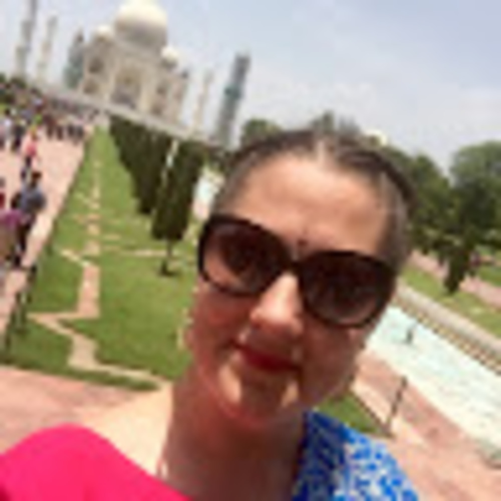 Meet your Posher, Abbey